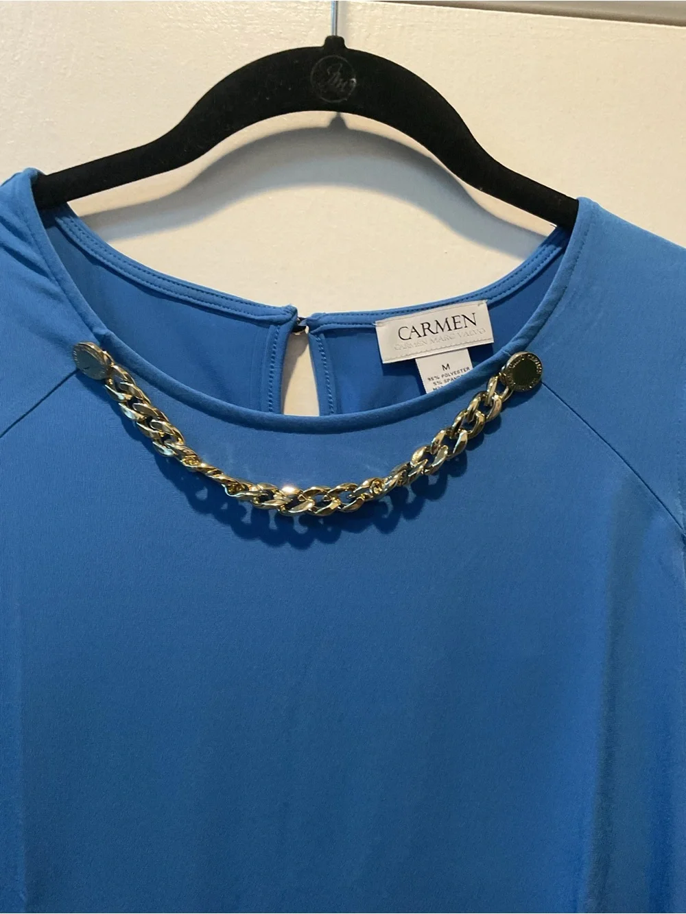 Carmen Marc Valvo Bright Blue Sleeveless Top with Chain Detail - Picture 3 of 5